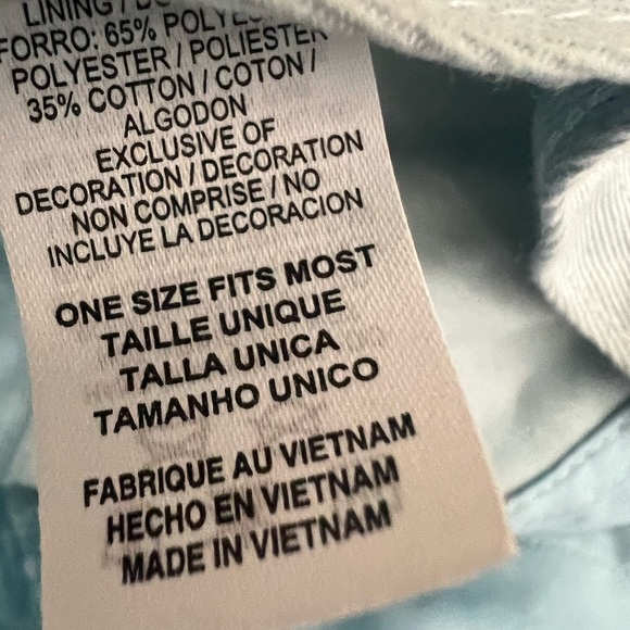 Nike light blue hat. Adjustable - Picture 6 of 6